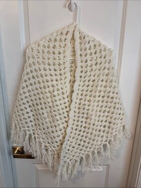 Cream Crochet Fringe Poncho